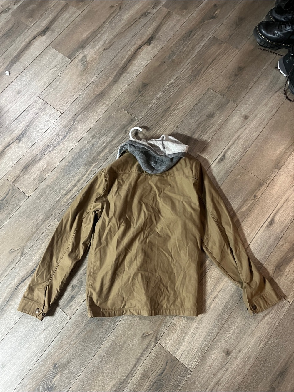 Lightweight jacket - Picture 3 of 3